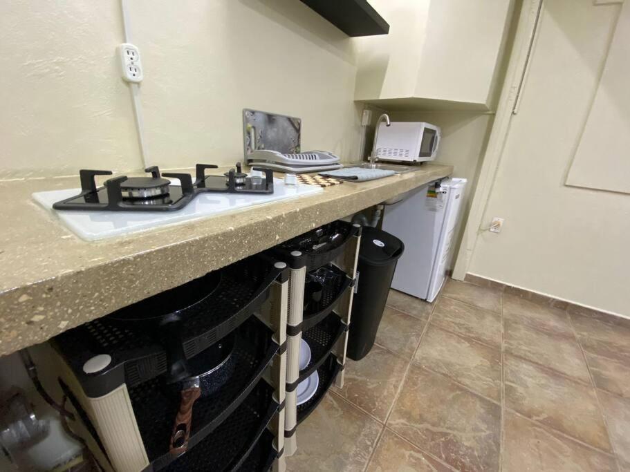 Cozy Studio Apartment Minutes From The Beach Виллемстад Экстерьер фото